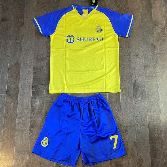 Cristian Ronaldo Al Nassr kids soccer uniform NEW - Picture 2 of 5